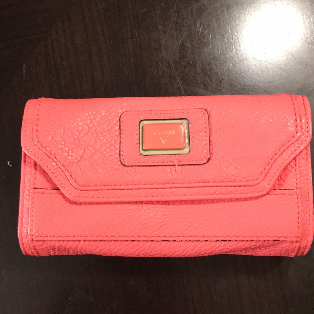 Guess wallet